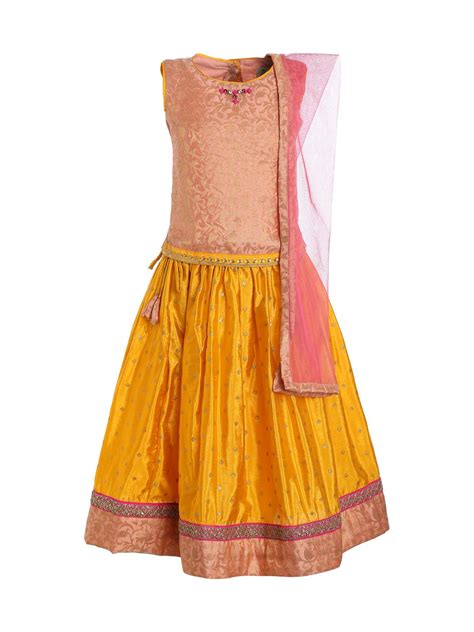 Amaltas Lehenga – A Little Fable