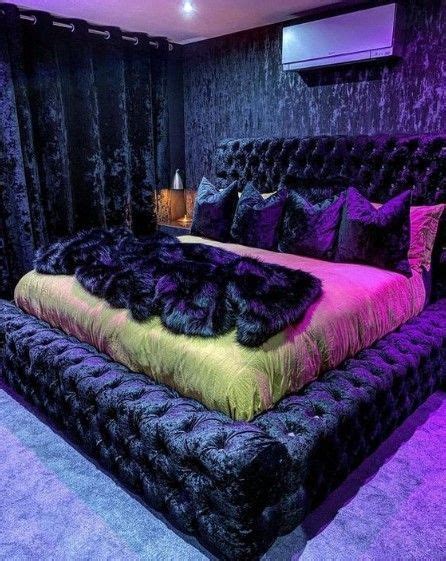 Royal Blue Color Combinations for Bedroom - To Add That Hint of Glam