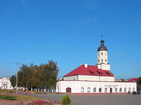 Несвиж. Городская ратуша в Несвиже. Реферат. Фото. Картинка. Обои для ...