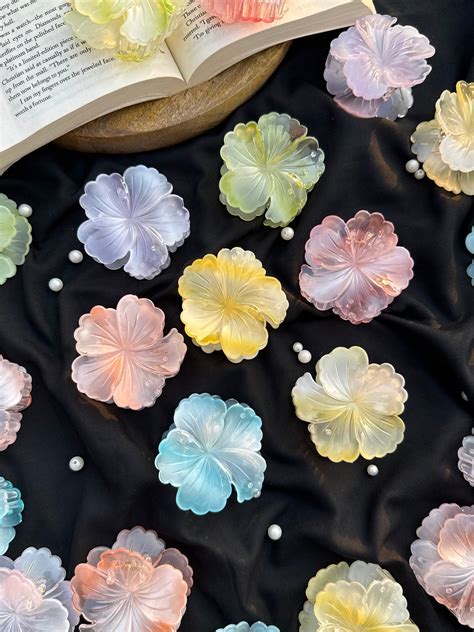 Medium Flower Claw Clip – Kristore