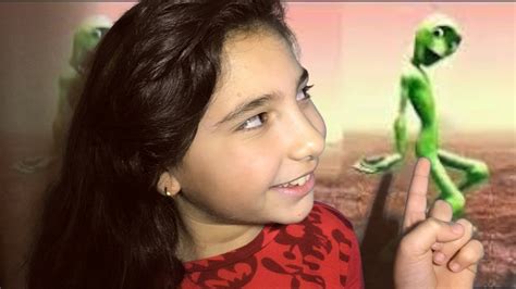 Image result for Alien Vert Qui Danse En Francais