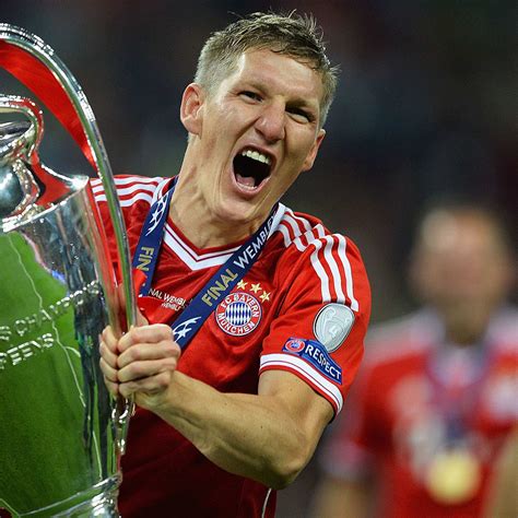 Bastian Schweinsteiger Hairstyle 2013 Gündogan Set For Germany Return