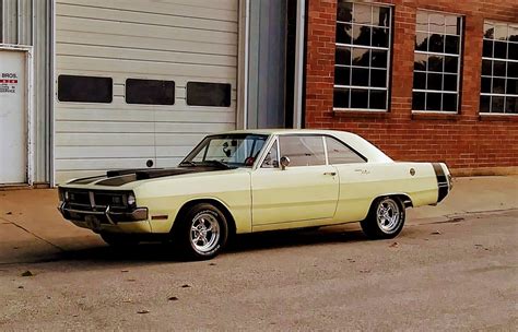 1970 Dodge Dart Swinger 340 1/4 mile trap speeds 0-60 - DragTimes.com