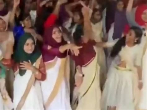 Onam: Hijab-clad Kerala Girls Dance, Watch Viral Video