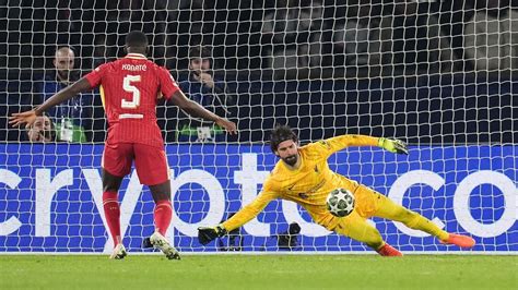 Liverpool GK Alisson on heroics vs. PSG: Best game of my life - ESPN
