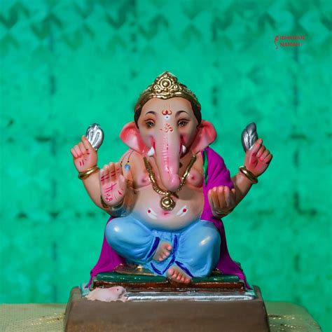 Varpradaya Ganpati Murti ( 12 inch )