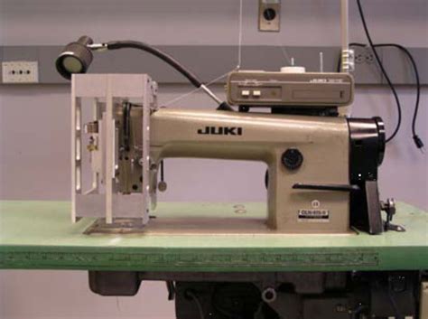 Sewing Robot Machine 的图像结果