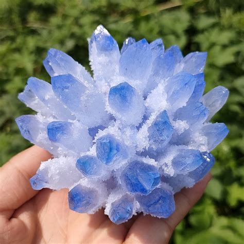Blue Crystal Rock 的图像结果