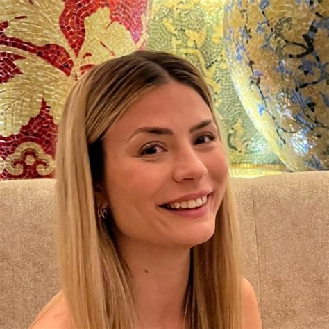 Holly - Southern River, : Graduate of French and Teaching French as a ...