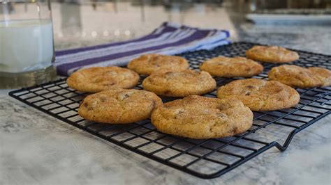 Cinnamon Chip Snickerdoodles | Hersheyland