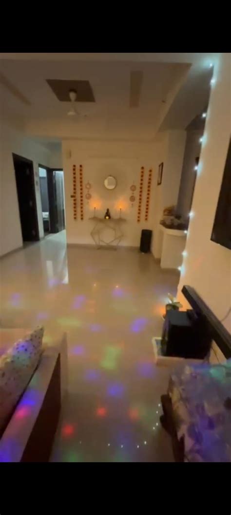 Rental 3 Bedroom 1550 Sq.Ft. Apartment in Nimbus The Hyde park, Sector ...