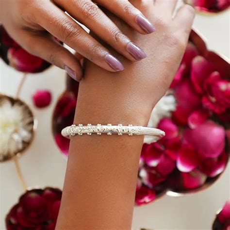 Buy Silver Classic Plated Bangle(Single) Online - Unniyarcha – Unniyarcha