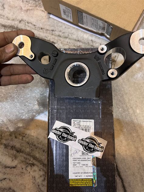 Royal EnfieldRAH00734/C Top Yoke OEM New Classic 350 & New Bullet 350 ...