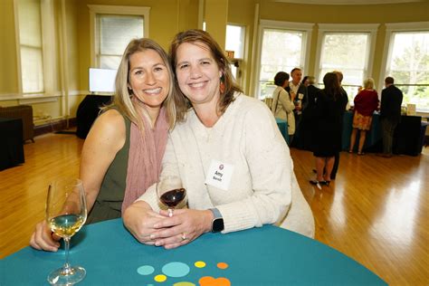 CHEER Holy Names Academy | Seattle All Girls High School