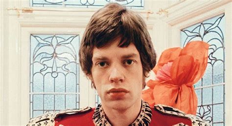 Photos of young Mick Jagger in the 1960s | The Vintage News