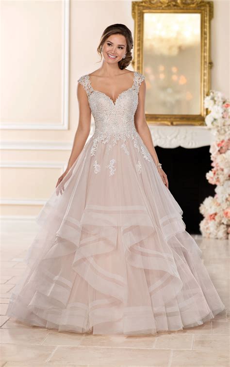 Princess Ballgown with Horsehair Skirt | Stella York Wedding Dresses