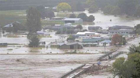 Cyclone Gabrielle: New Zealand issues national emergency, people forced ...
