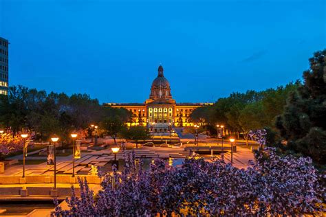 Weekend getaways from Edmonton every traveller would love to go on ...