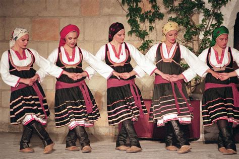 Around the world in 20 dances - Rough Guides | Greek traditional dress ...