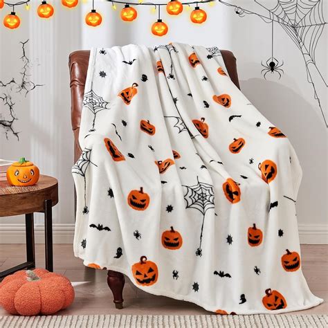 Amazon.com: Yurhap Halloween Throw Blanket Spooky Orange Pumpkin Bat ...