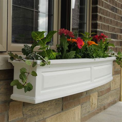 Nantucket 5FT Window Box Planter | USA Exterior