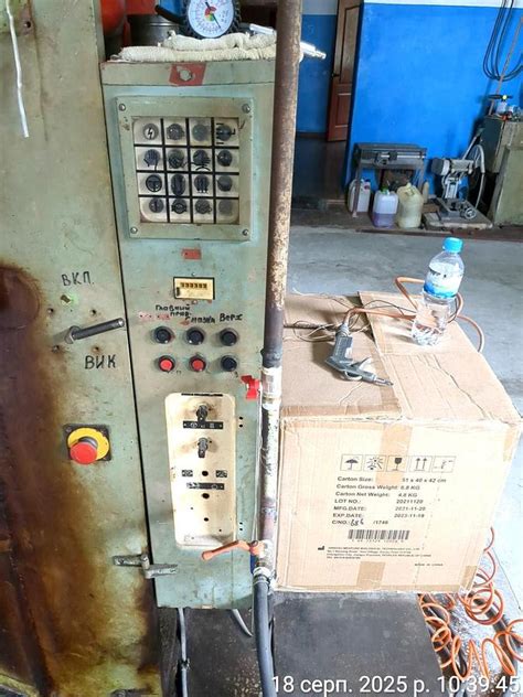 Used 400 tons Press Knuckle Joint Coining Barnaul Russia KB8336 for...