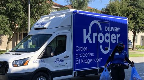106968832-1635794978352-Kroger_delivery_truck_2.jpg?v=1635795076&w=1920 ...