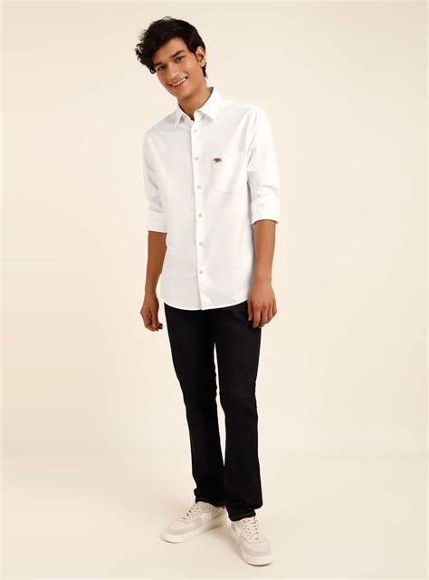Andamen Essential White Rust Mark Shirt