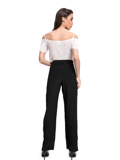 Claviflora Embroidered Cold Shoulder Top – The Sancy