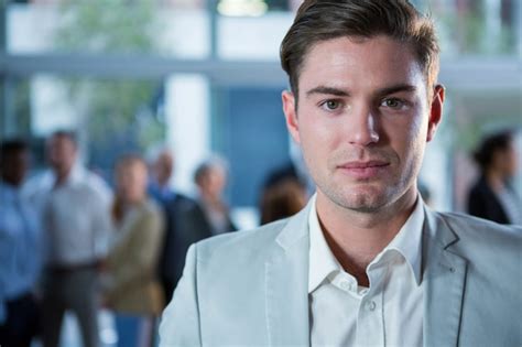 Male Businessman 的图像结果