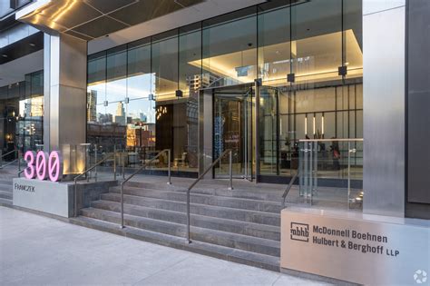 300 S Wacker Dr, Chicago, IL 60606 - 300 South Wacker | LoopNet