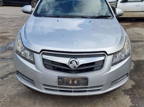 HOLDEN CRUZE JG 03/2009-02/2011 FRONT BUMPER CD NON FOGLAMP TYPE - MMM Auto Centre