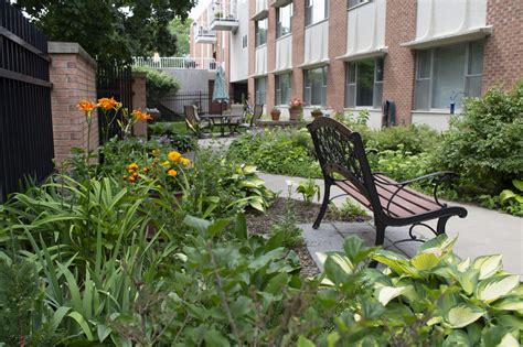 Senior Living Facilities Des Moines, IA | Calvin Community