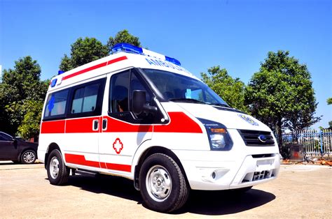 V348短轴中顶监护型救护车 - 应急救援类 - 湖南星通汽车制造有限公司