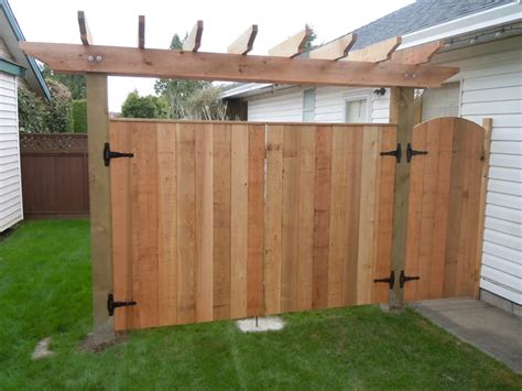 Gates — Pacific Cedar Works
