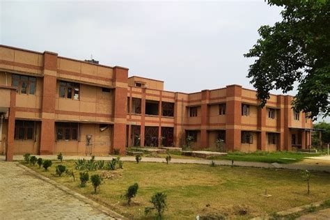 Manyavar Kanshiram Govt Degree College Ghaziabad Campus: Photos ...