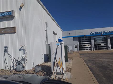 Sullivan Parkhill Chevrolet Cadillac | Champaign, IL | EV Station