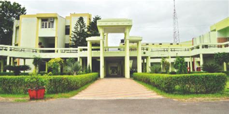 Welcoming move: FTII & SRFTI get deemed-to-be univ status