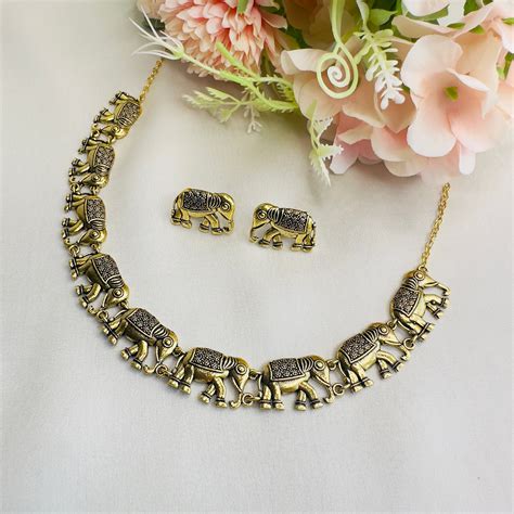 Elephant Motif Choker Set – Stridhan