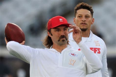 Chiefs QB Gardner Minshew shares a special message for Patrick Mahomes