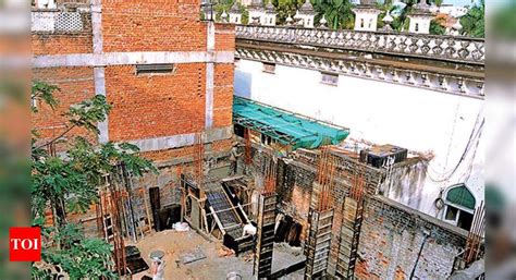 Hyderabad: Pits dug on periphery threat to Chowmahalla Palace ...