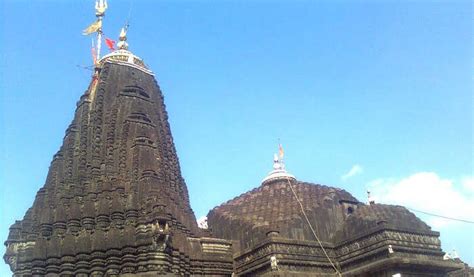 6 Temples In Maharashtra To Enjoy A Pilgrimage Getaway