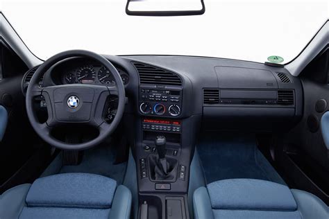 1991 BMW 3 Series (E36) Specs, Performance & Photos - autoevolution