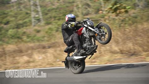 Comparison test: Honda CB300R vs Benelli Leoncino 250 - Overdrive