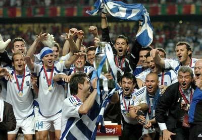 2004欧洲杯:黑马黑到最后 希腊赢得冠军_cctv.com提供