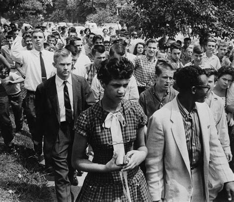 Dorothy Counts: The Teenager Who Challenged the Segregation, 1957 ...