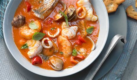 Cacciucco soup recipe: one of Italy’s foremost seafood dishes ...