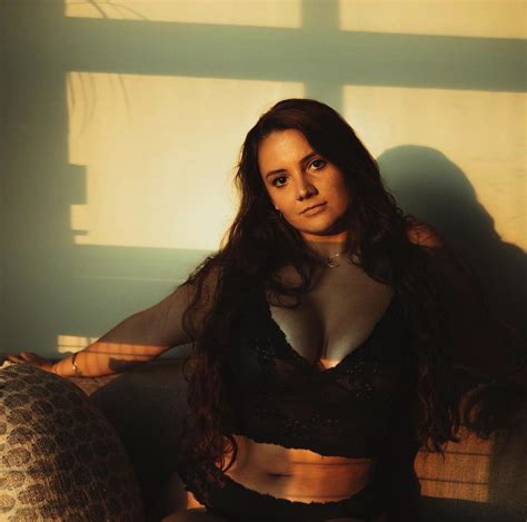 Morgan Gallo : r/CelebrityBelly