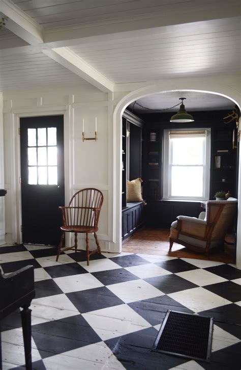 Painted Checkboard Floor - cloverlaneblog.com | Home, House design ...