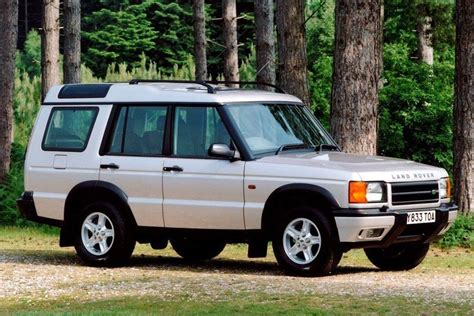 Land Rover Discovery 2 - Classic Car Review | Honest John